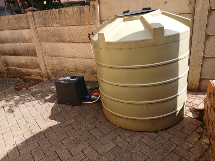2 Bedroom Property for Sale in Pellissier Free State